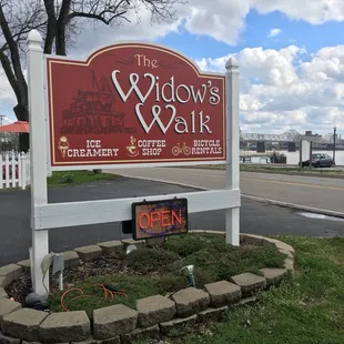 a sign for the entrance