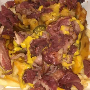 Pastrami chili cheese fries so good! Dang!