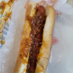 Chili cheese dog