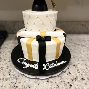 graduation cake