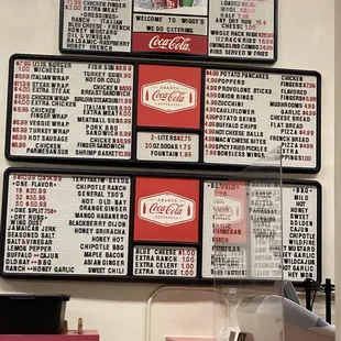 The Wiggy&apos;s Menú!! Look at all those sauces!!!!
