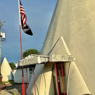 The restaurant sat 30-40 guests and was remembered for its curly fries:) It was a giftshop in recent decades- now under restoration