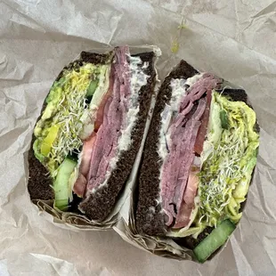 Veggie on Sqaw w. Roasted Beef