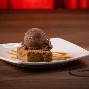 Brownie Over Blondie