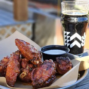 Smoked wings with homeade Buffalo sauce. An American stout.