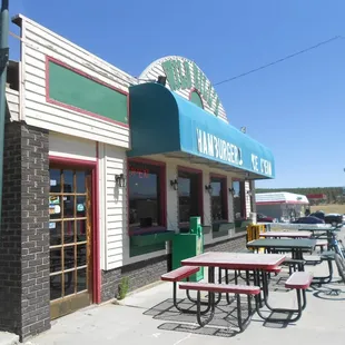 Wild Bill&apos;s Hamburgers &amp; Ice Cream (June 18, 2012)