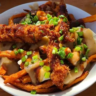 Fried chicken poutine