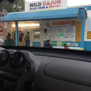 Not a dine-in joint. Take home and enjoy!