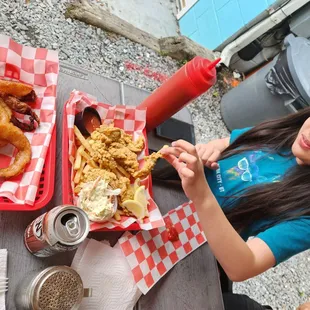 Fried oyster , fries   and onion ring