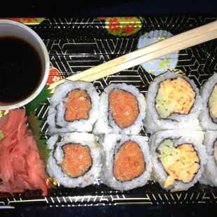 Spicy tuna and spicy crab regular rolls.
