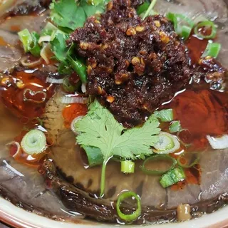 T6. Spicy Beef Vermicelli