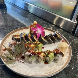 Dancing spider. Rock and roll