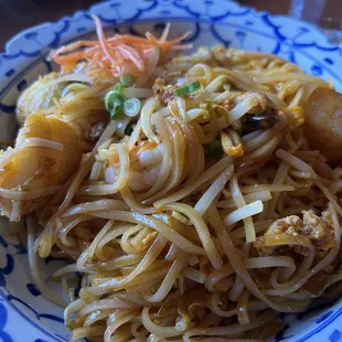 Seafood pad Thai