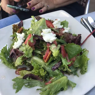 Strawberry Pecan Salad