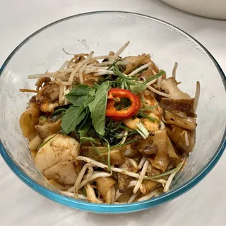 Seafood Thai Noodles