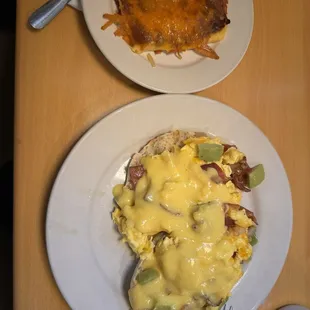 The skillet combo with hollandaise and cheesy grits so good