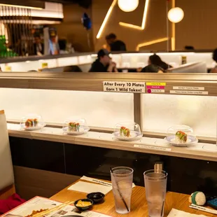 sushi and sashimi, interior