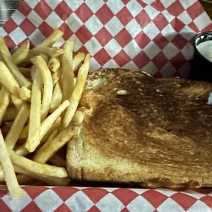 Hard to go wrong with a grilled cheese and ranch dressing.