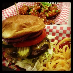 Classic Cheeseburger