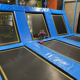 Trampolines dodgeball