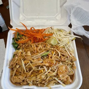Chicken Pad Thai
