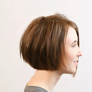 Razor cut bob by Michelle