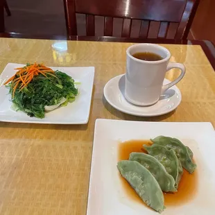Seaweed Salad &amp; vegetable pot stickers
