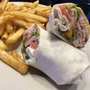 Club Wrap w/fries