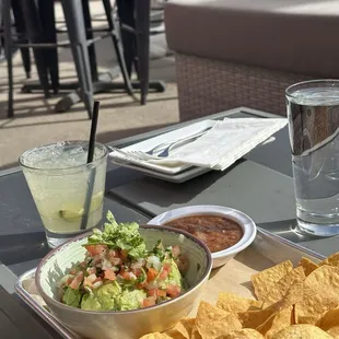 Cute patio pulled us in on a nice afternoon. Great weekday deals. Delicious tacos and good margs.