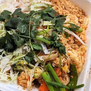 Gluten free pad Thai with tofu (to go)