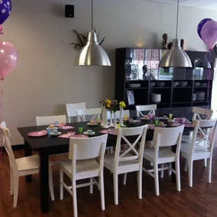 Ultimate Kid's Birthday Party Packages.  Cooking, Decorating Cupcakes, and Everything is Provided for Mom's Convenience