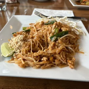 Was a quite tasty Chicken Pad Thai... I shall return...