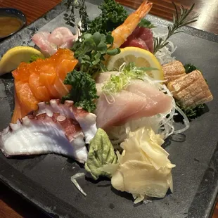 Medium sashimi omakase