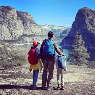 Mid-winter, very mild conditions in Hetch Hetchy while leading a family to some spectacular views.