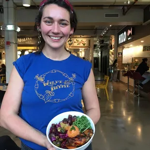 Owner Kiah, with a Winter is Here Bowl