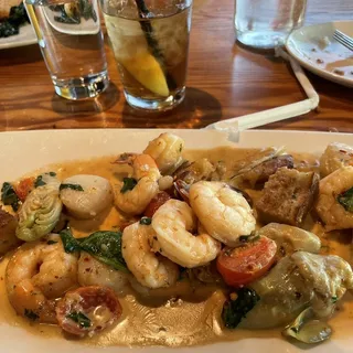 Garlic Prawns and Scallops