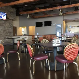 The restaurant at lunchtime.