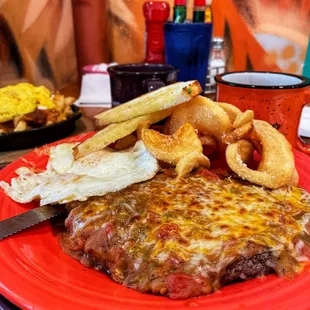 Smothered Steak n&apos; Eggs