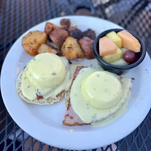 Eggs Benedict