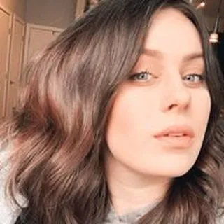 Alayna B.