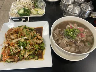 Pho Lucky & Boba Tea