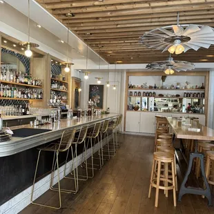 Restaurant inside