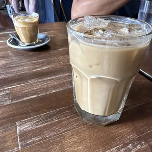 Ice latte &amp; cortado