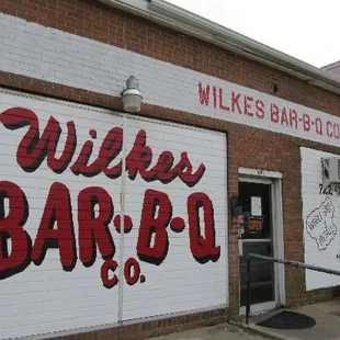 Wilkes Bar-B-Q storefront - that's  all there is!