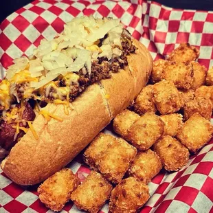 hotdog &amp; tots