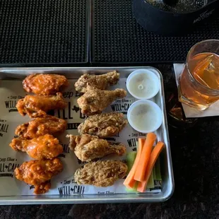 Buffalo wings &amp; lemon pepper wings