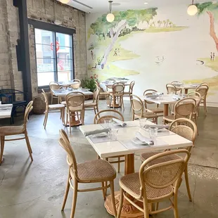 How cute and whimsical is Willa&apos;s?