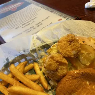 Shrimp sandwich Combo