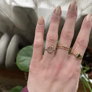 10k horseshoe ring with real diamonds