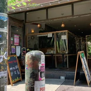 Classic outdoor feel -